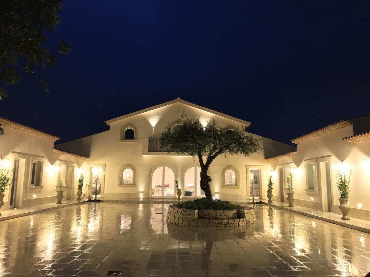 Baglio Genovesi Acomodação com café da manhã Noto Exterior foto