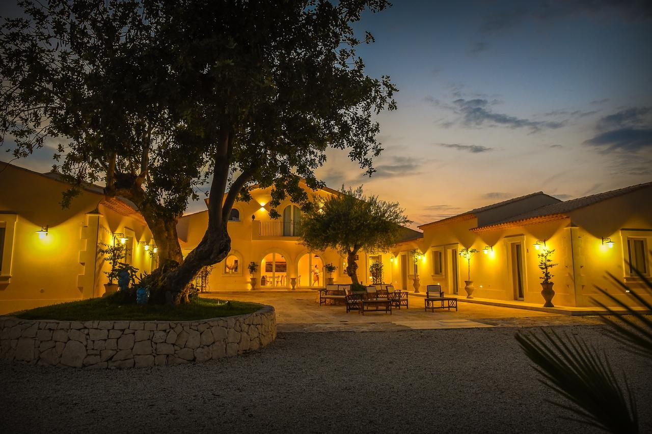 Baglio Genovesi Acomodação com café da manhã Noto Exterior foto